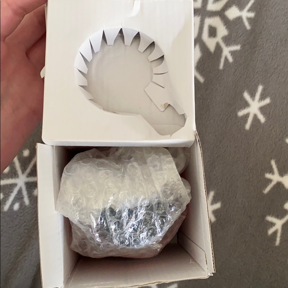 Mickey and Minnie Water Bottle - Picture 7 of 8